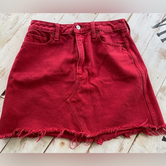 ABERCROMBIE & FITCH red denim distressed mini skirt sz 2 Zoe natural rise casual - Picture 9 of 9